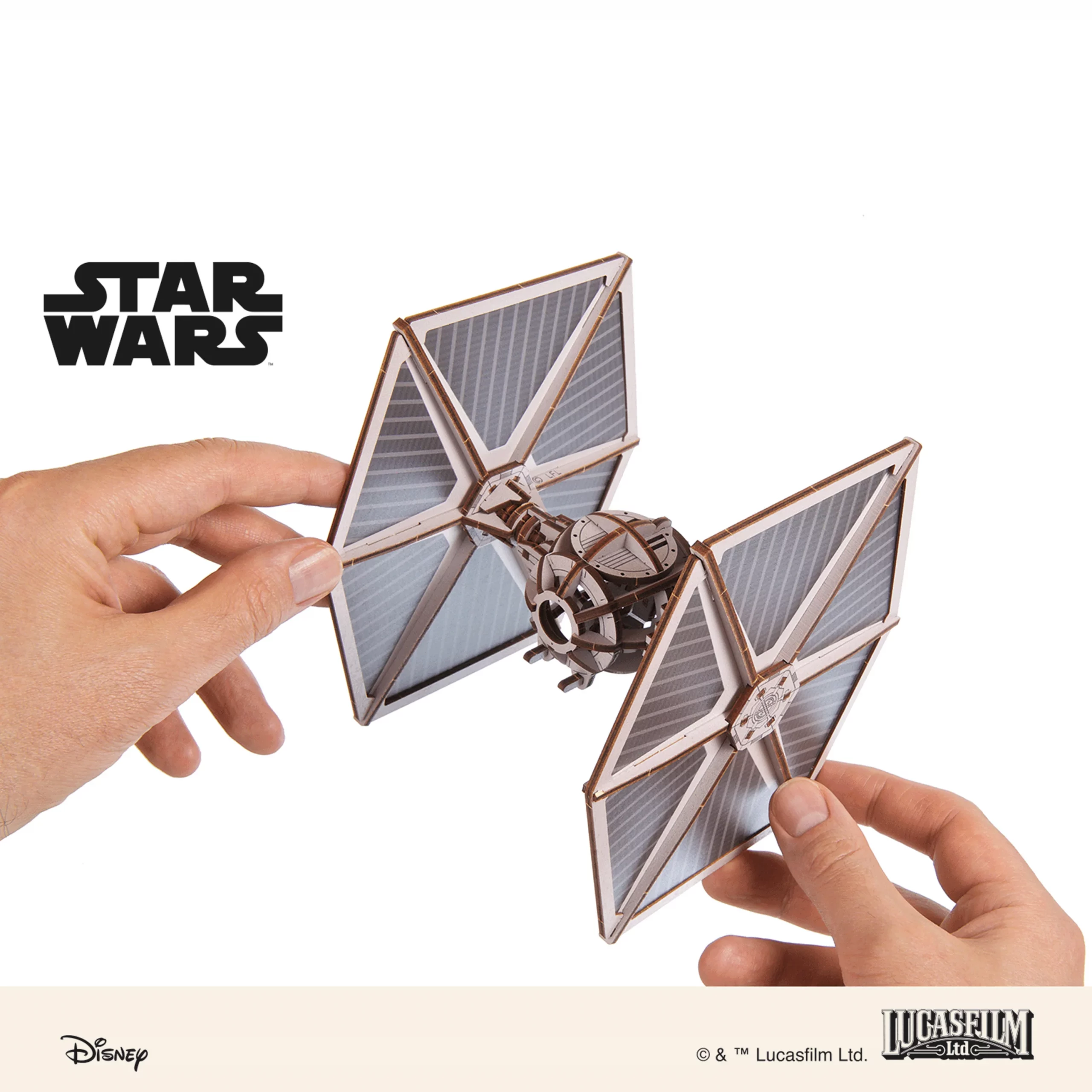 TIE fighter Puzzle 3D mécanique en bois - Ugears – Image 5